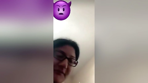 Today Exclusive- Sexy Nri Punjabi Girl Showing Her Boobs