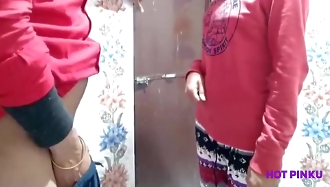 Chacha Ke Ladke Ne Ghodi Bnakar Buri Tarah Pela Gaand - Morning Sex