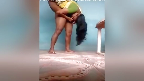 Indian College Teacher Enjoys Oral Sex With student 18+ After Class