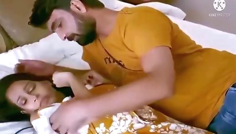 Pat A In Biwi Ki Saheli Milne Aayi Thi Or Husband Ne Ke Choda