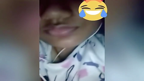 Today Exclusive- Cute Desi Girl Showing Her Boobs On Video Call