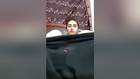 Today Exclusive -cute Paki Girl Play With Her Pussy 13