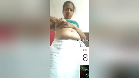 Desi Bhabhi Shows Her Pussy 1