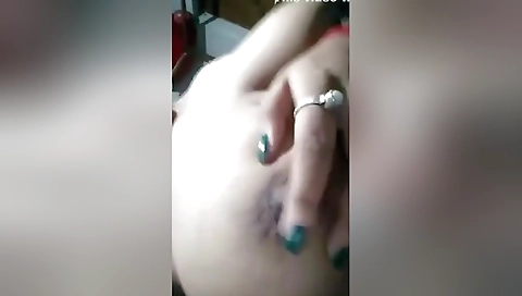 Today Exclusive -bhabhi Shows Boobs
