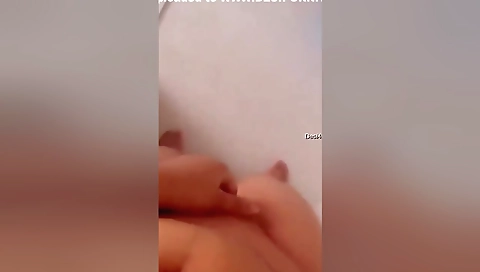 Today Exclusive- Cute Desi Girl Showing Her Boobs And Pussy 2