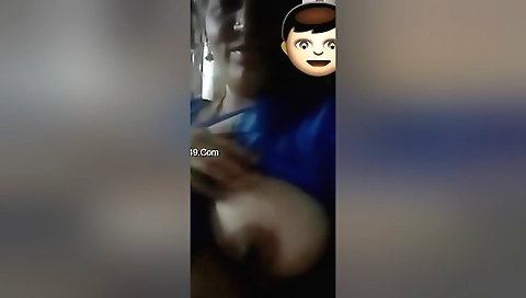 Today Exclusive- Desi Bhabhi Showing Her Boobs And Pussy 1