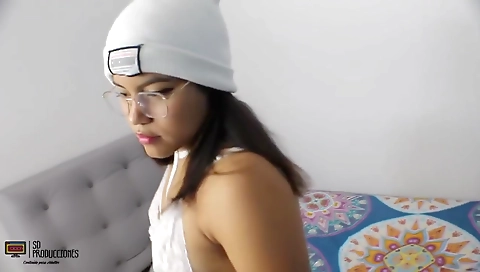 My Cousin Asks Me For Help To Take Some Erotic Photos - 1 - Porn In Spanish With Pure Taboo