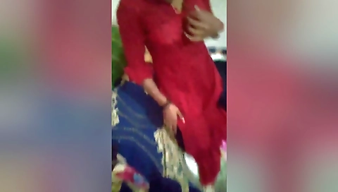 Desi Paid Randi Showing Her Boobs