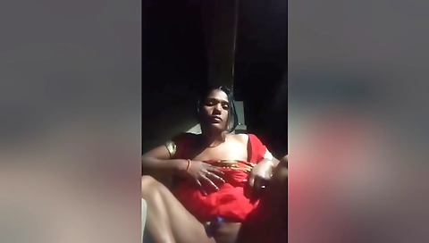 Desi Village Bhabhi Shows Her Boobs And Pussy