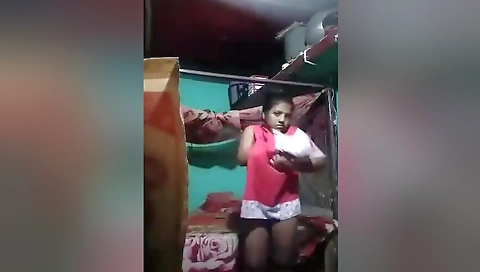 Today Exclusive -desi Village Girl Shows Her Boobs And Pussy