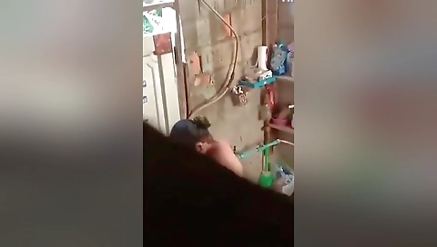 Today Exclusive -paki Wife Ready For Bathing