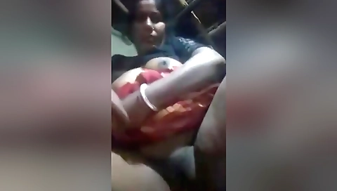 Today Exclusive- Horny Boudi Fingering Pussy