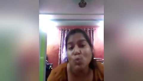 Sexy Bhabhi Strip Her Cloths And Shows Nude Body