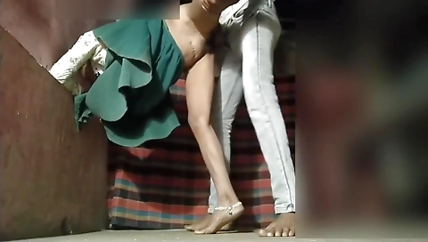 Jaith Bahu Ko Paiso Ka Lalach Dekar Khade Khade Khub Choda