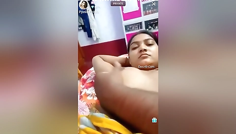 Today Exclusive- Sexy Desi Bhabhi Boobs Sucking By Hubby
