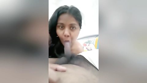 Hot Tamil Wife Blowjob And Shows Nude Body 1