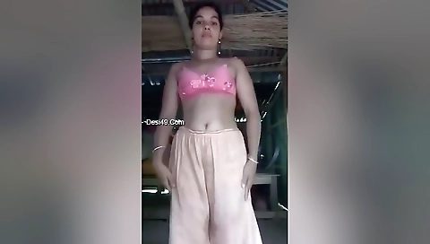Desi Village Girl Shows Her Boobs And Pussy 2