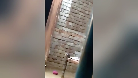 Today Exclusive- Desi Bhabhi Bathing Record By