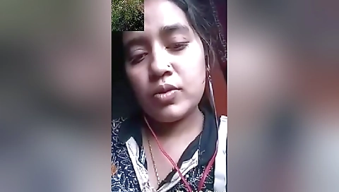 Today Exclusive- Bangladeshi Girl Showing Her Boobs And Pussy On Video Call 2