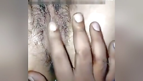 Desi Sex Indian Porn Videos Of Sexy Aunty Kirti With Hubby’s Friend!