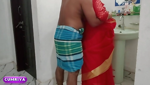 Indian Beautiful Girl Have Fun Cumriya
