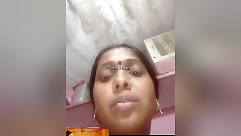 Horny Desi Bhabhi Shows Her Boobs And Masturbating 4