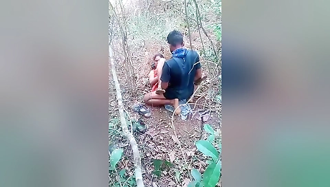 Desi Village Randi Bhabhis Outdoor Fucking With Lover 2