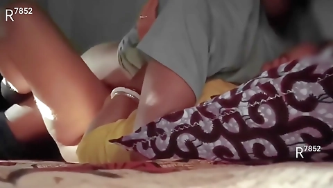 Dever Ne Din Me Hi Bhabhi Ke Sath Bed Share Kiya Or Chudai Kar Di (hindi Talk)