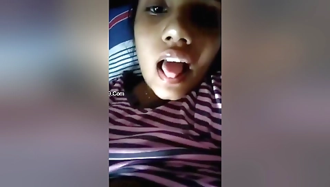 Today Exclusive- Cute Lankan Girl Showing Her Boobs 4