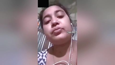 Today Exclusive- Bengali Girl Showing Her Boobs And Pussy On Video Call 13