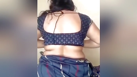 Geeta Aunty Does Nude Video - Call Me