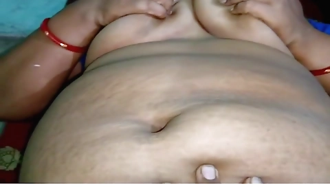 Desi Bhabi Ki Doodh Chudaai ..and Fucking Hard Bhabi Moaining Loudly