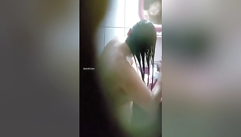 Today Exclusive- Bhabhi Bathing Cpature By 1