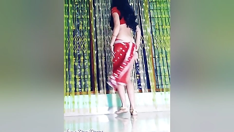Bollywood Actress And Strip Dance - Bollywood Casting - Dilber Dilber