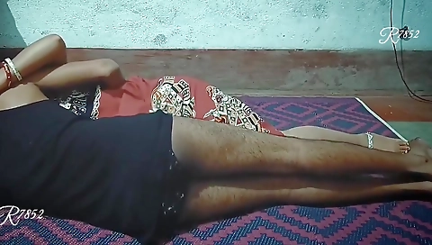 Hot Indian Bhabhi Has Romance And Riding Sex With Her Boyfriend After Wedding