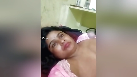 Today Exclusive- Telugu Bhabhi Showing Her Boobs