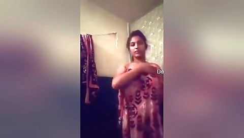 Today Exclusive -cute Desi Girl Changing Her Cloths