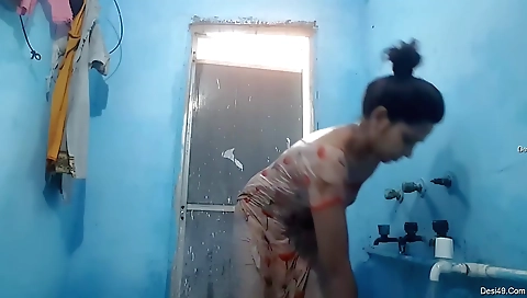 Desi Girl Bathing