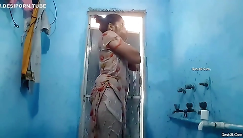 Desi Girl Bathing