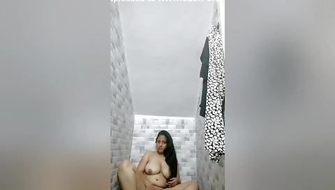 Today Exclusive -hot Indian Girl Shows Her Boobs And Pussy 11