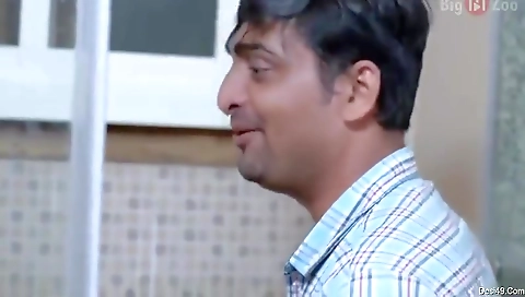 Ghar Par Akeli Hai 1