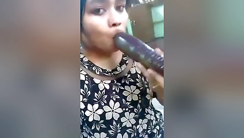 Today Exclusive- Horny Desi Girl Record Her Masturbating Selfie Video 2