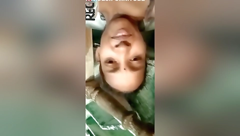 Today Exclusive- Desi Village Telugu Girl Showing Boobs And Masturbating On Video Call