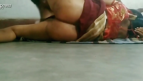 Desi Couple Sucking And Licking Eachother And Sex After Getting Horny