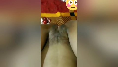 Today Exclusive -desi Village Girl Shows Her Boobs And Wet Pussy