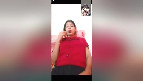 Today Exclusive- Desi Girl Shows Her Boobs