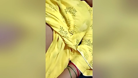 Sapna Didi Ki Ghand Bahut Achhi Hai
