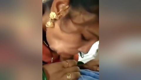 Today Exclusive-sexy Wife Sucking Dick