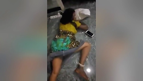 Today Exclusive- Desi Wife Pussy Video Record By Hubby