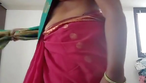 Swetha Desi Tamil Wife Saree Strip Show